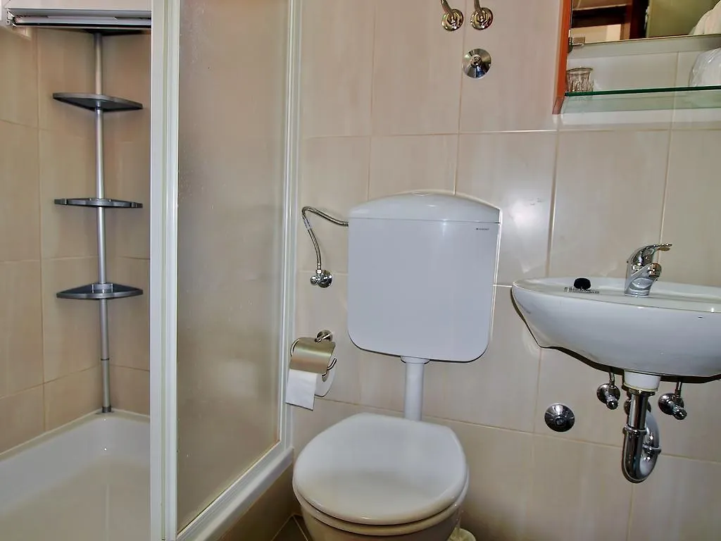 Apartment Nada Rab Town